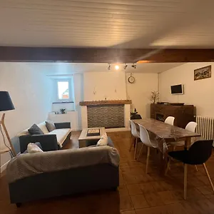  Hébergement de vacances Le Cocon Des Nestes